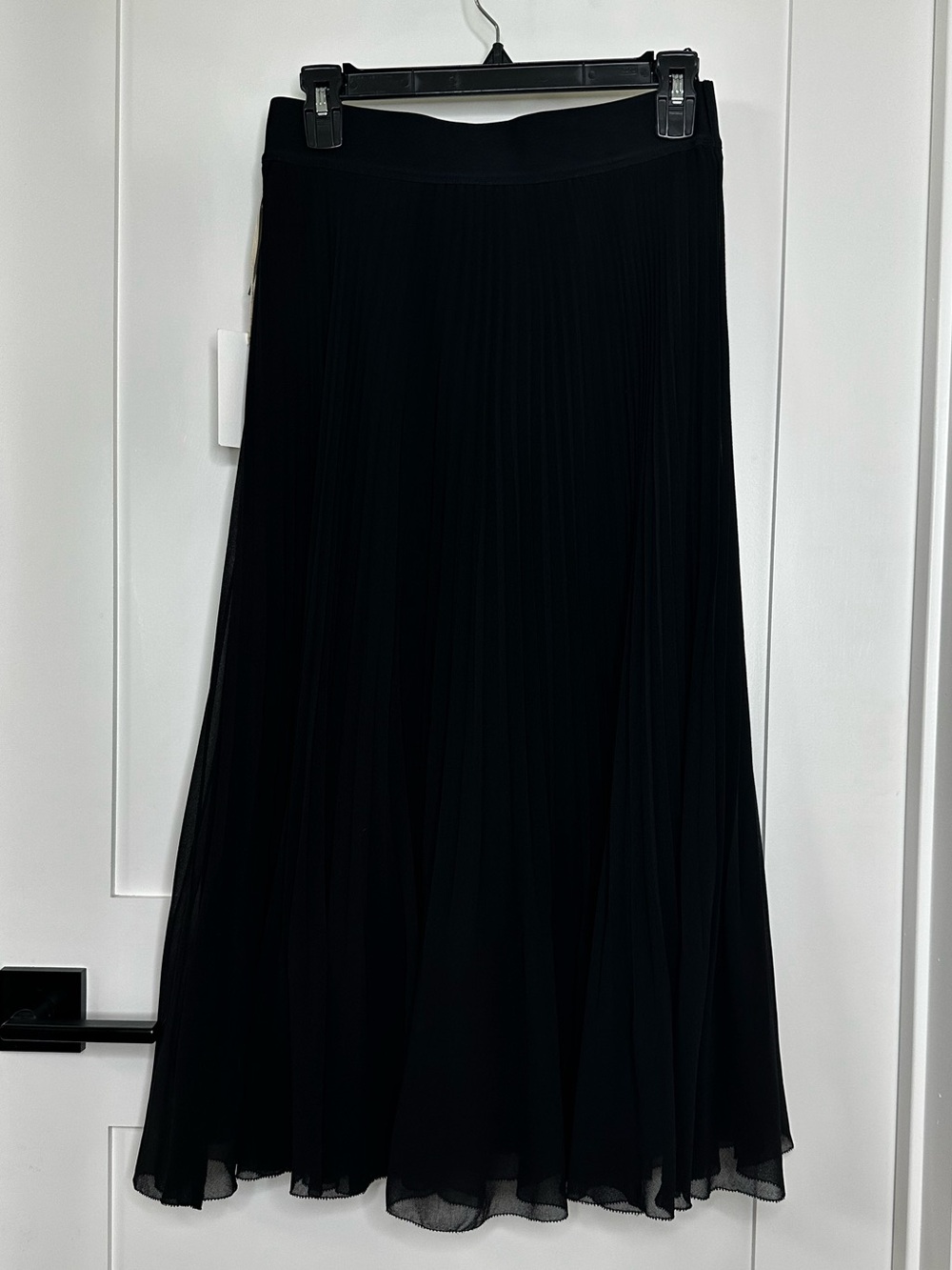 Aritzia WILFRED Black Pleated Midi Skirt